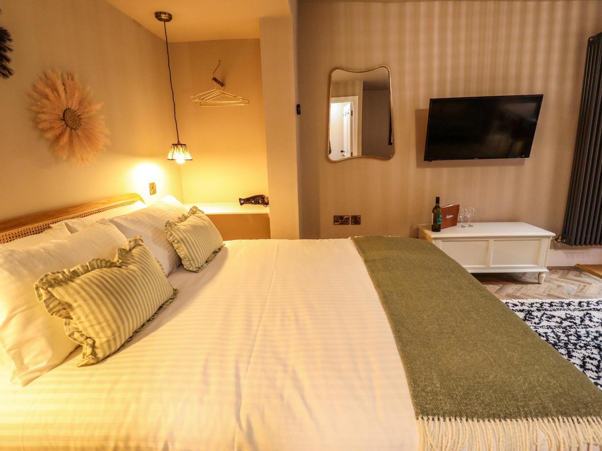 17 Union Road Basement Apartment Линкълн Екстериор снимка