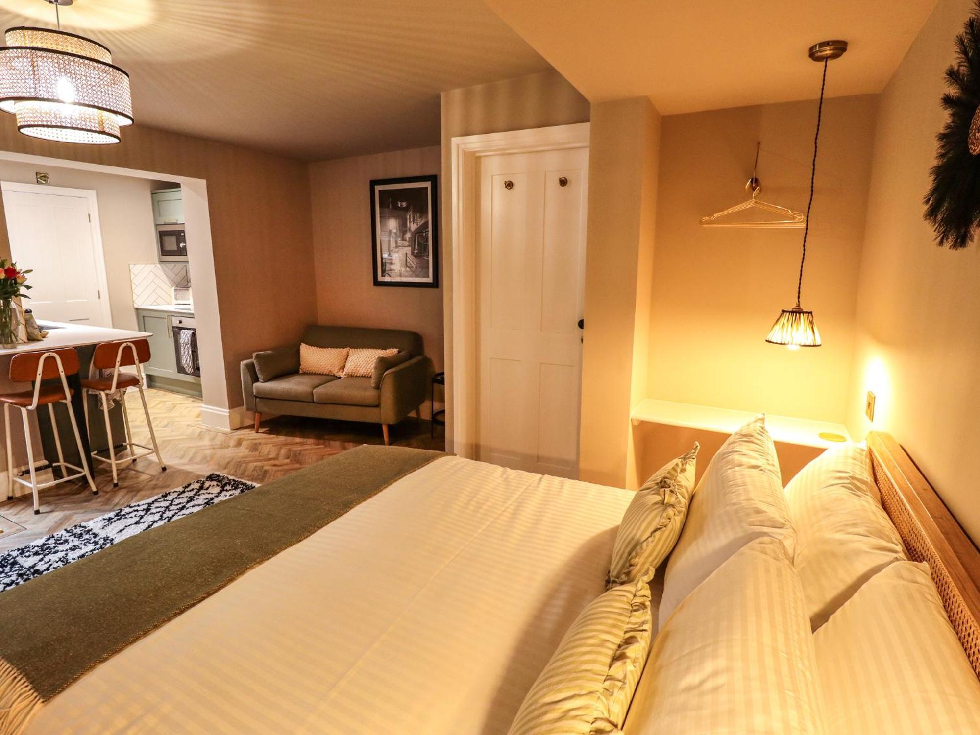 17 Union Road Basement Apartment Линкълн Екстериор снимка