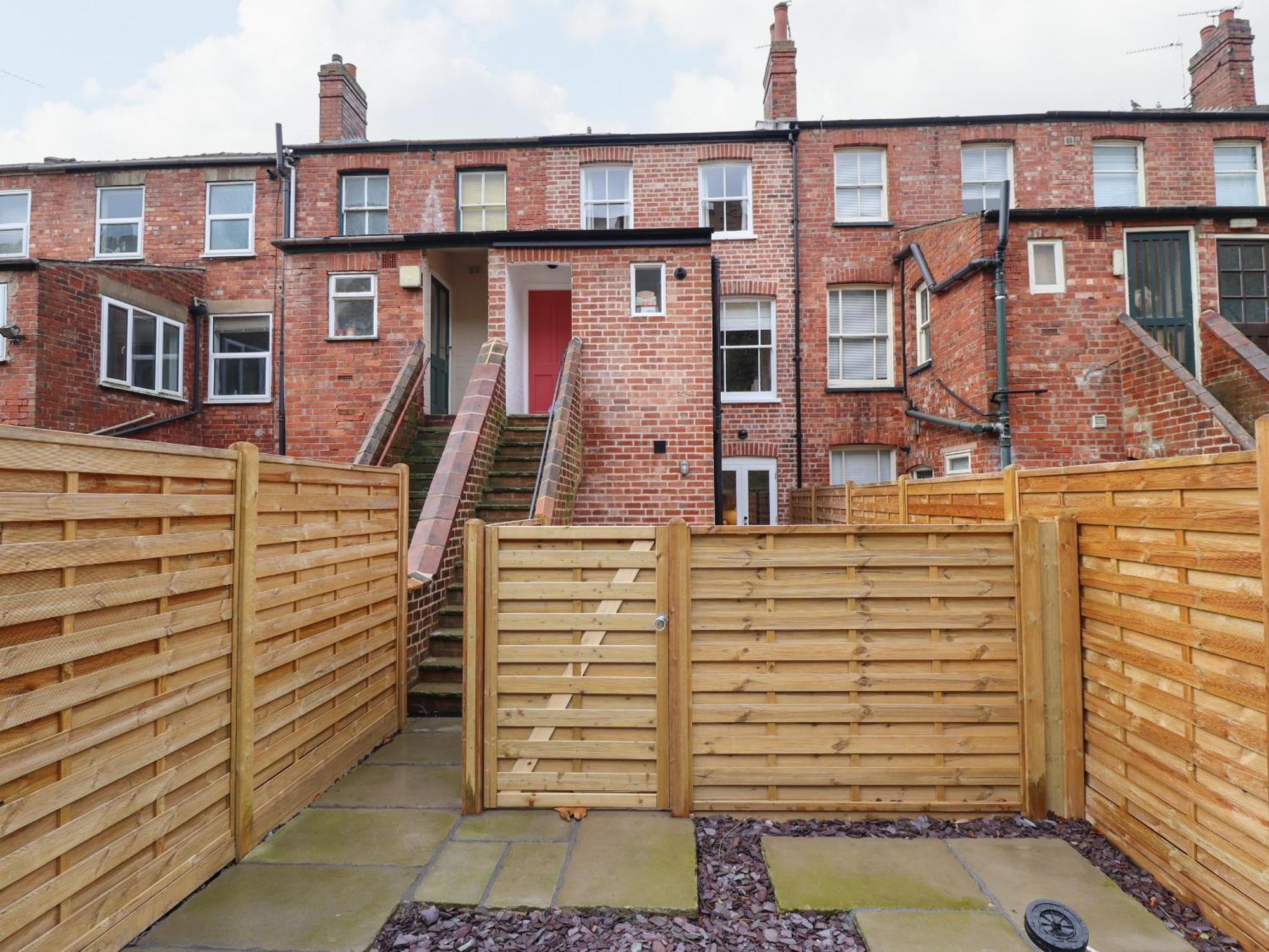 17 Union Road Basement Apartment Линкълн Екстериор снимка